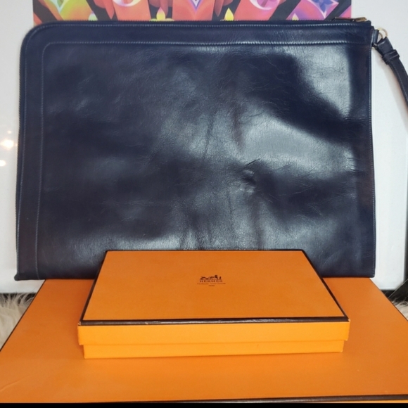 VTG Hermes Portfolio Leather Case w/ Wristlet - Picture 13 of 15